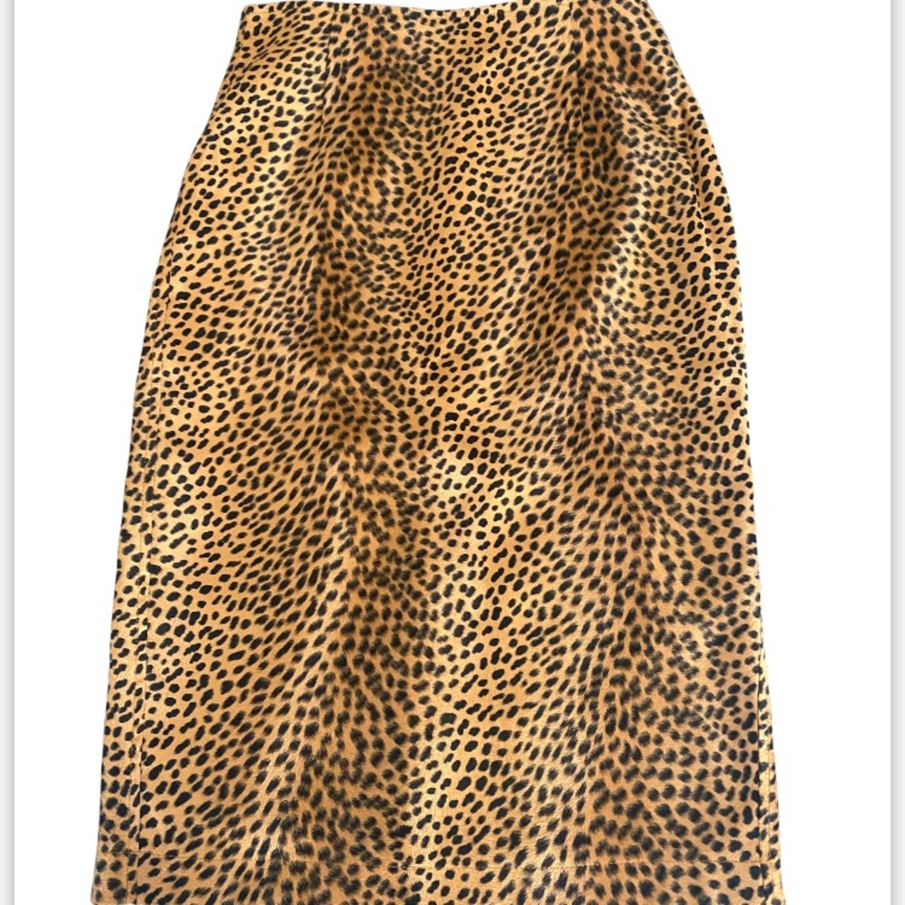 VTG. Moshchino Cheetah Faux Fur Skirt